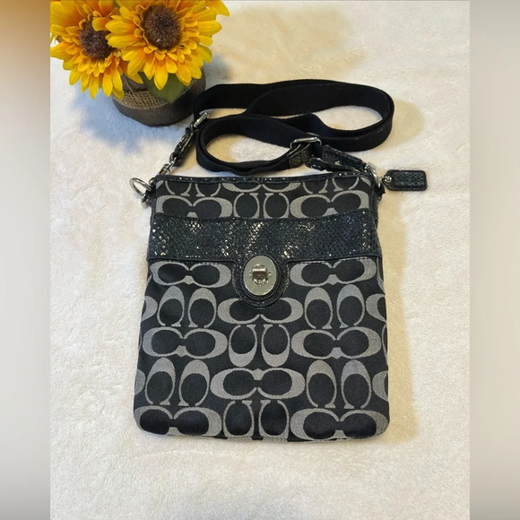 Black/gray Crossbody purse 8x7 Inches - Picture 1 of 7